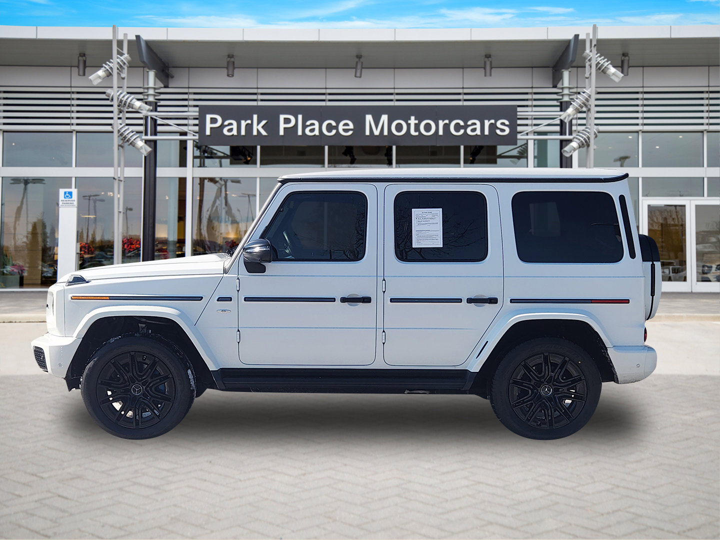 Certified 2025 Mercedes-Benz G 580 w/ EQ Technology image 3