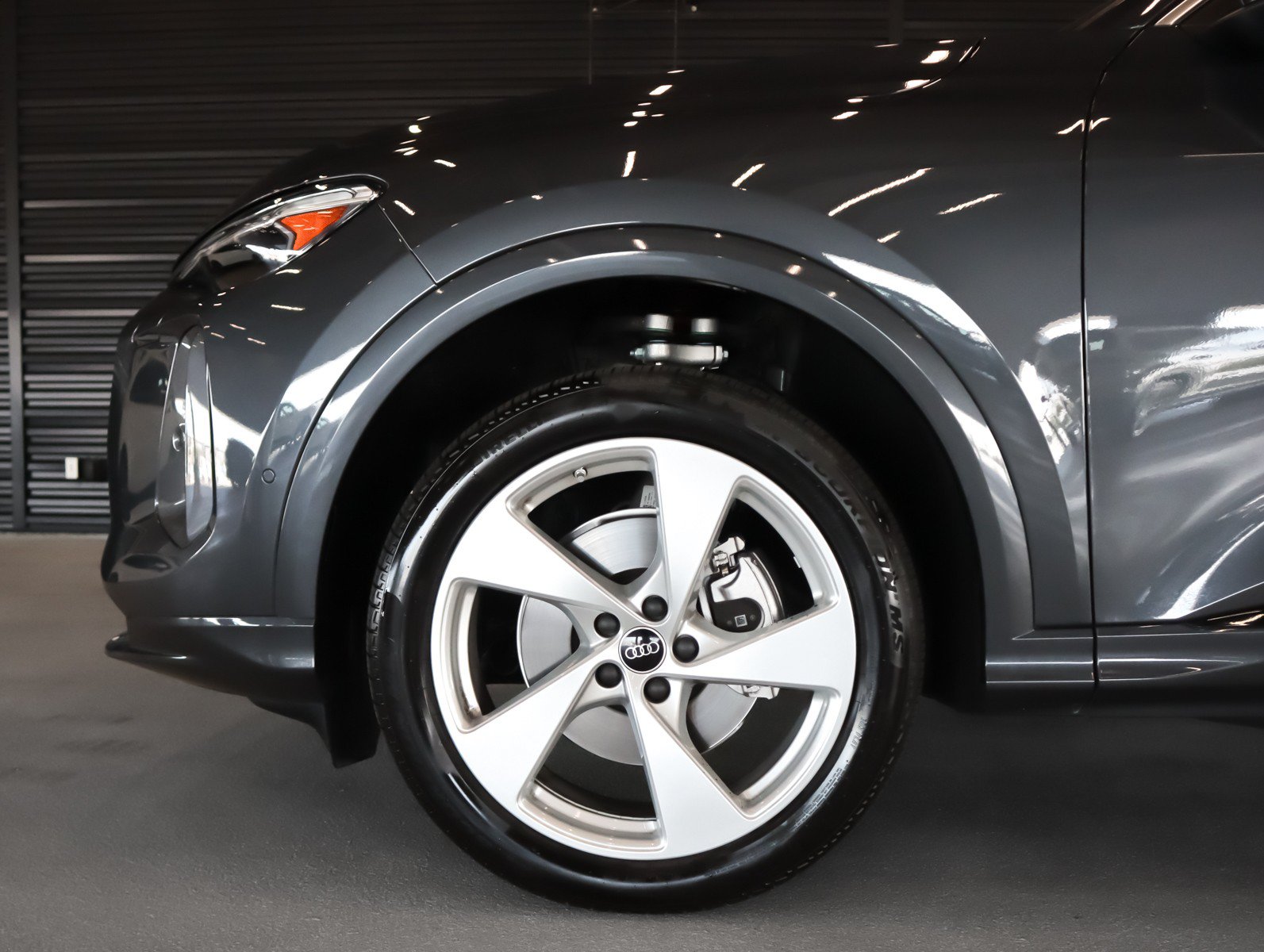 Certified 2025 Audi Q5 Premium w/ Premium Plus AWD/4WD image 5
