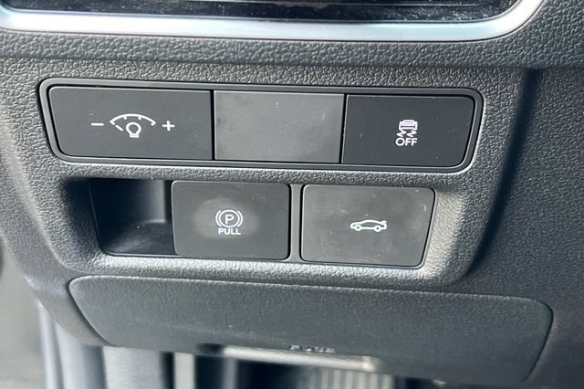 Used 2025 Hyundai Sonata SEL FWD image 33