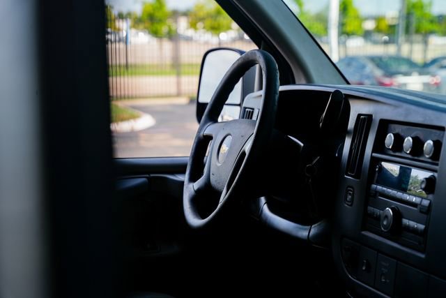 Used 2013 Chevrolet Express 3500 LS RWD image 28