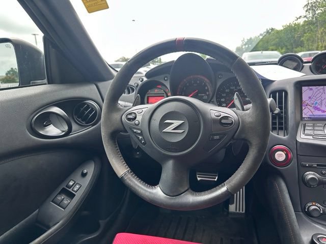 Used 2016 Nissan 370Z NISMO RWD image 17