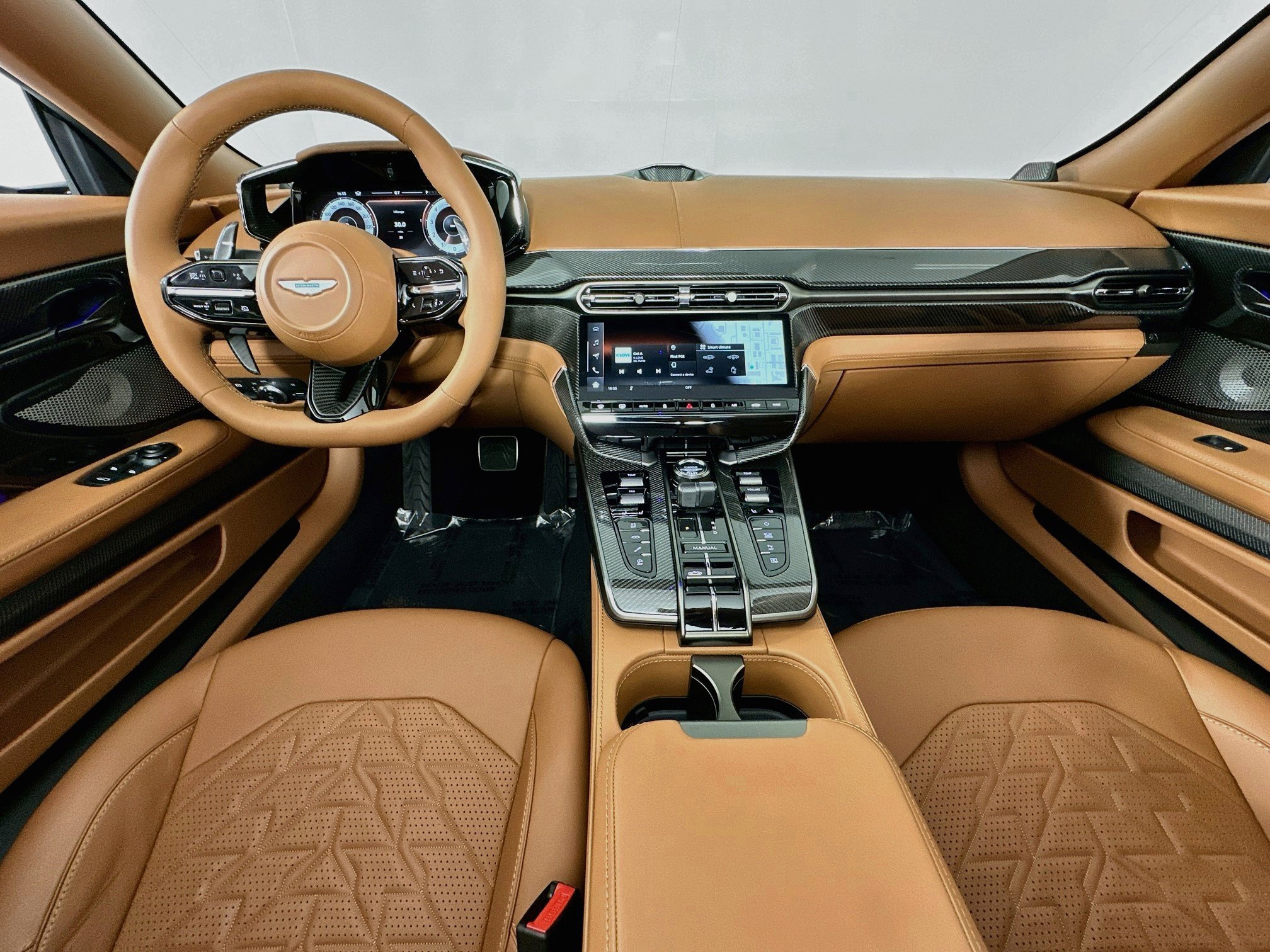 New 2026 Aston Martin Vanquish Convertible RWD image 21