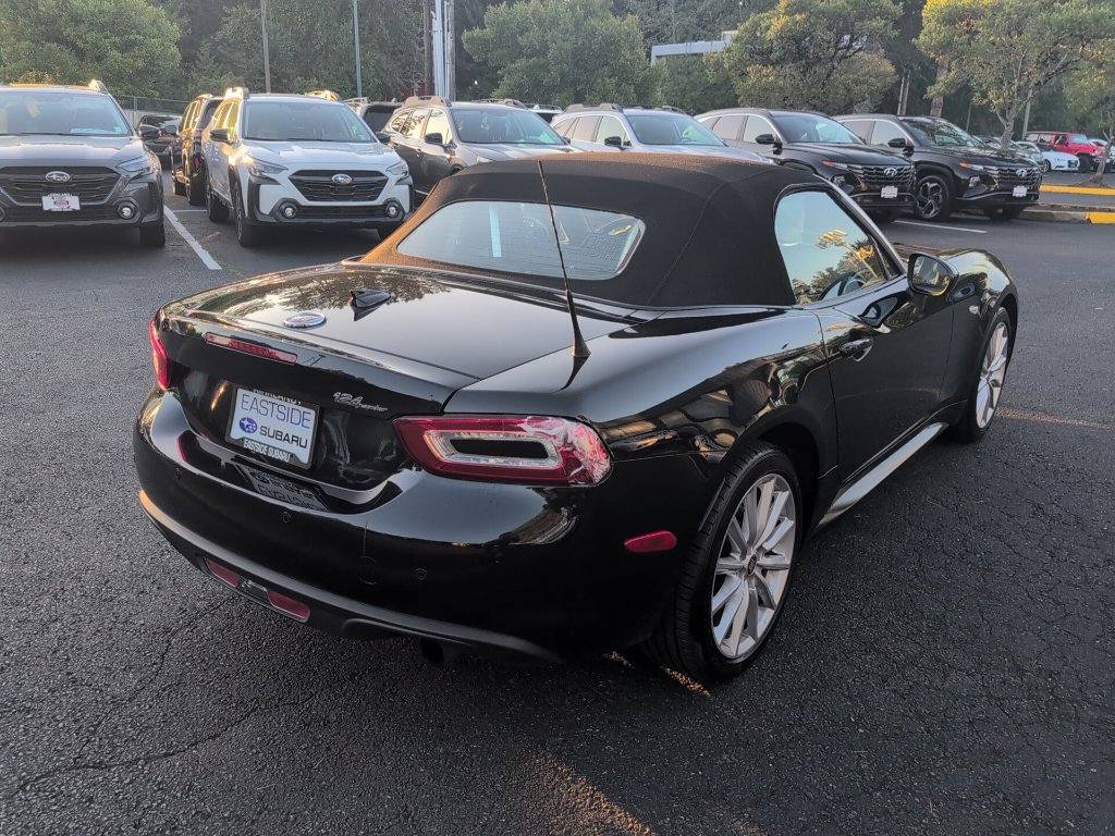 Used 2017 FIAT 124 Spider Lusso RWD image 7