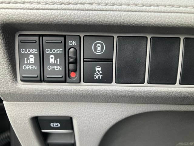Used 2024 Honda Odyssey EX image 12