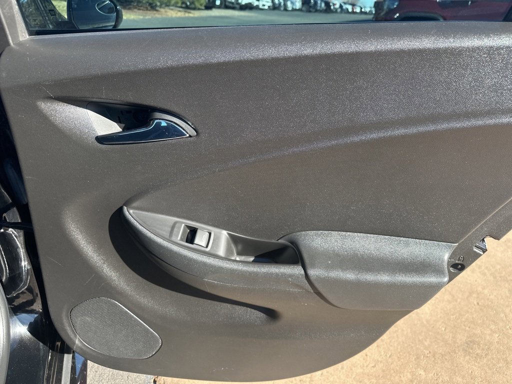 Used 2017 Chevrolet Volt LT image 23