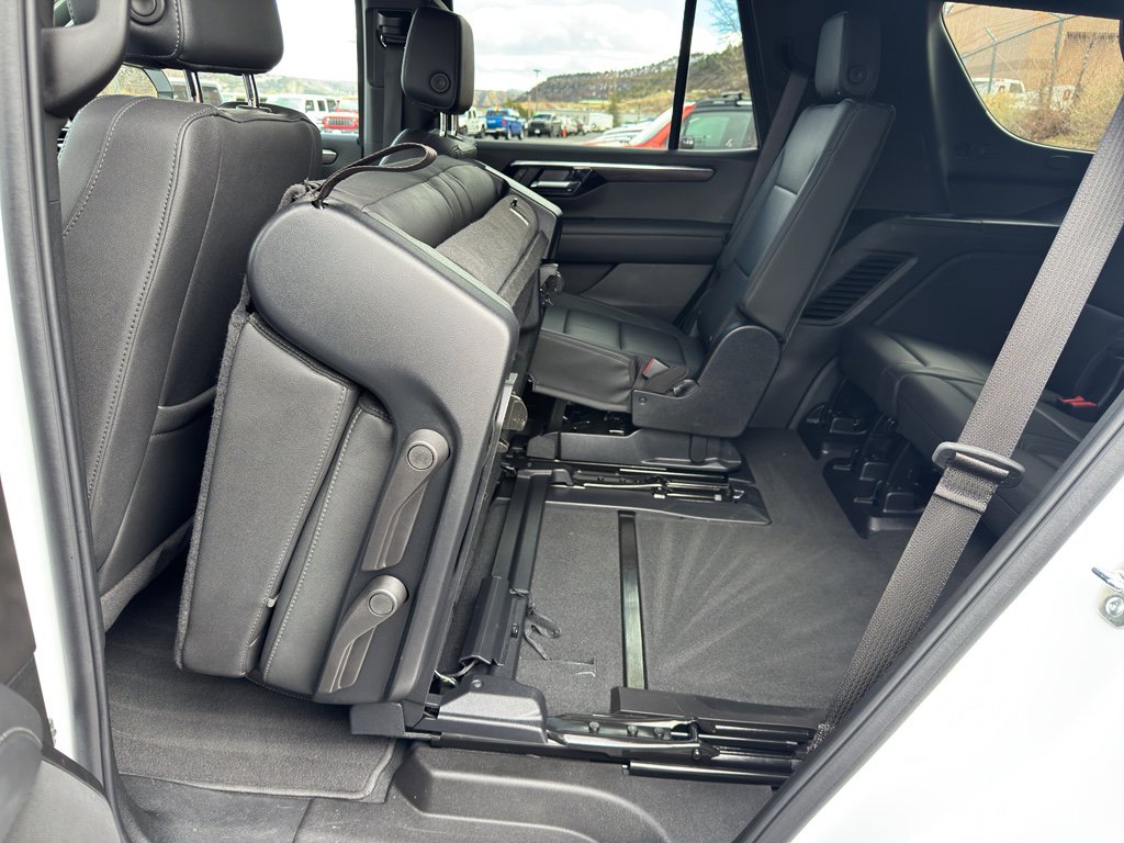 Used 2025 Chevrolet Tahoe LT image 17