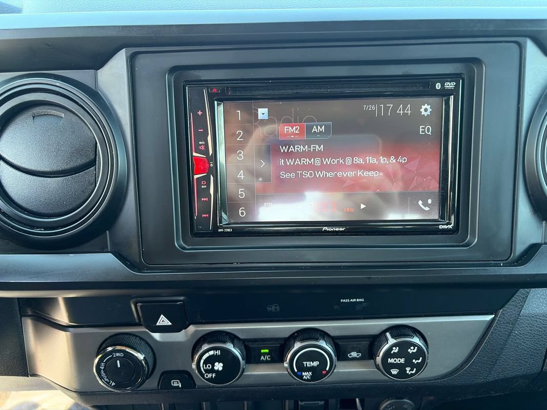 Used 2020 Toyota Tacoma SR AWD/4WD image 23