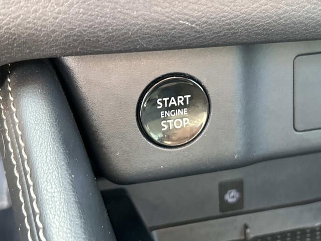 Used 2024 Nissan Rogue Platinum w/ Platinum Premium Package image 37