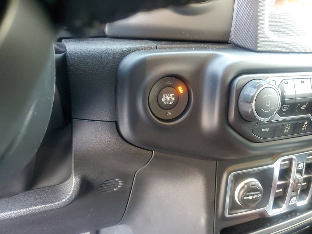 Used 2022 Jeep Wrangler Unlimited Sport AWD/4WD image 24