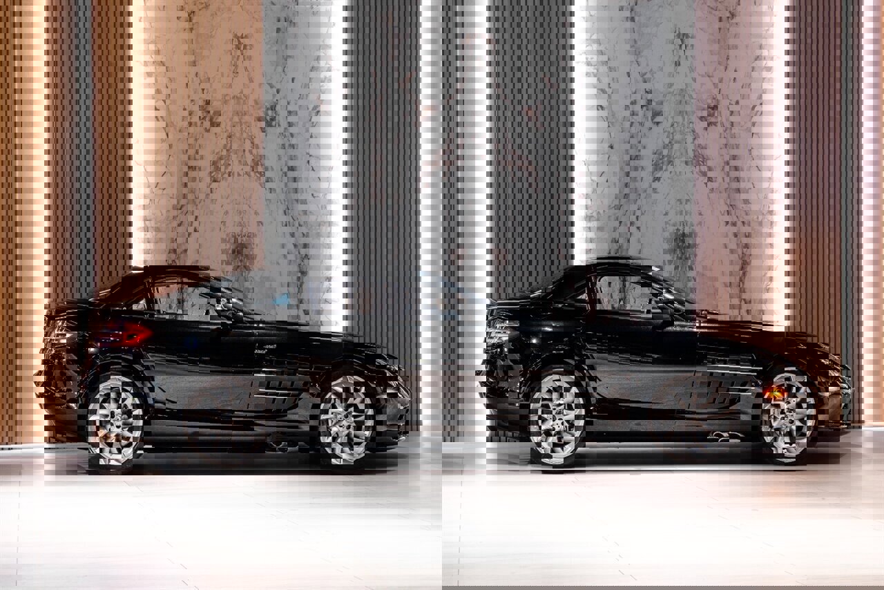 Used 2006 Mercedes-Benz SLR image 6