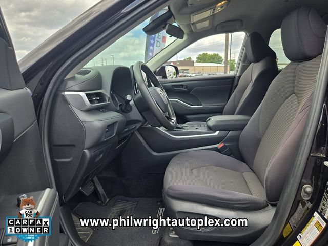 Used 2021 Toyota Highlander L FWD image 9