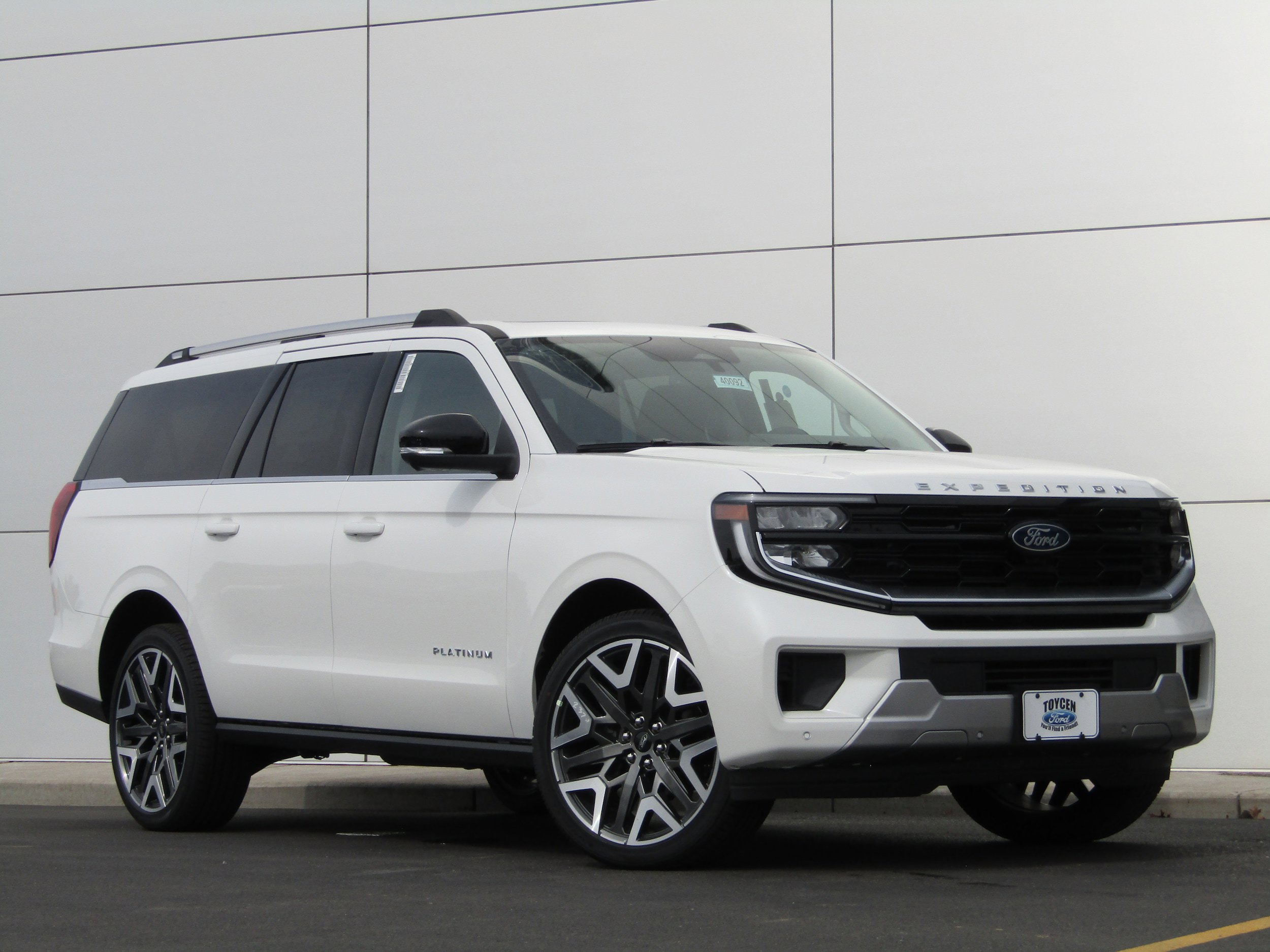 New 2026 Ford Expedition Max Platinum w/ Platinum Ultimate Package AWD/4WD image 4