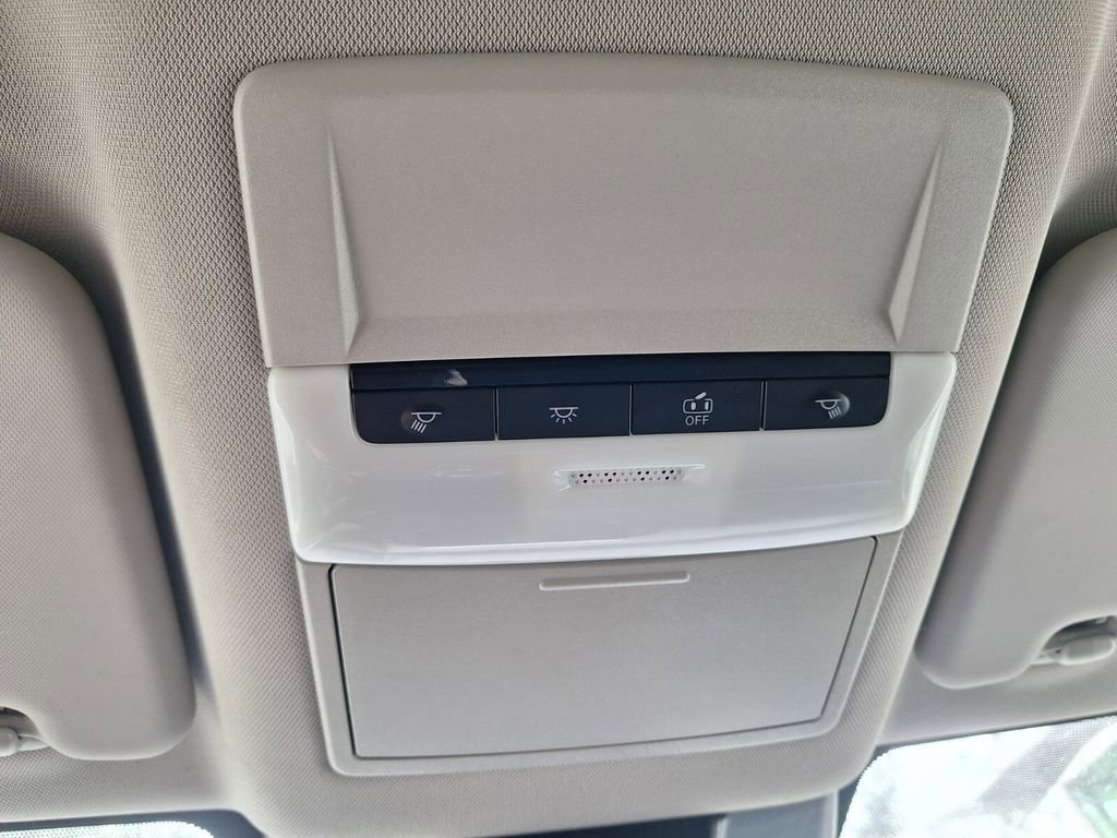 Used 2024 Nissan Rogue S image 19