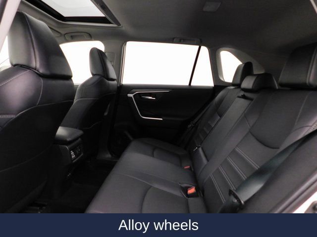 Used 2022 Toyota RAV4 Limited image 28