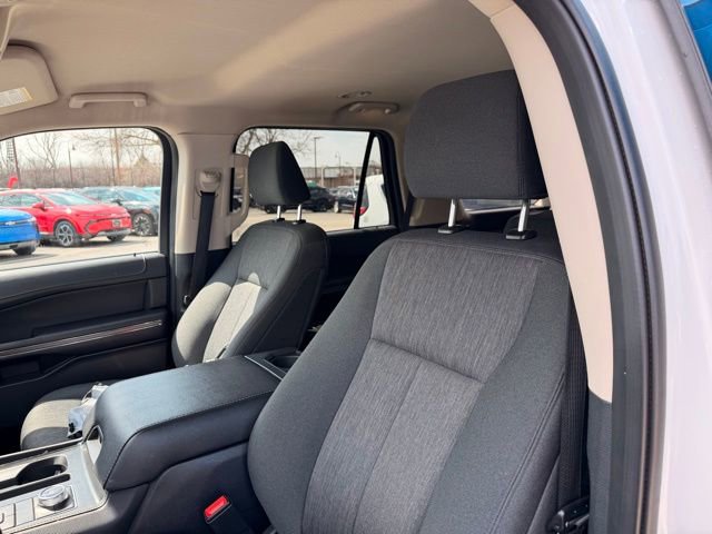 Used 2024 Ford Expedition XLT image 10
