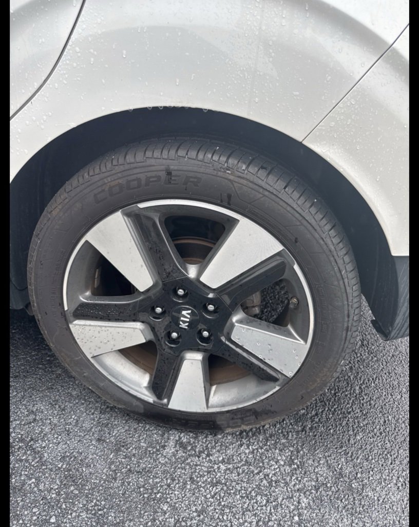 Used 2020 Kia Soul EX image 6