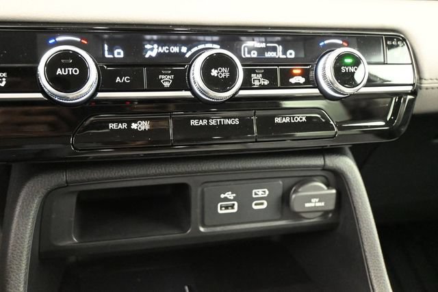 Used 2025 Honda Pilot EX-L image 11