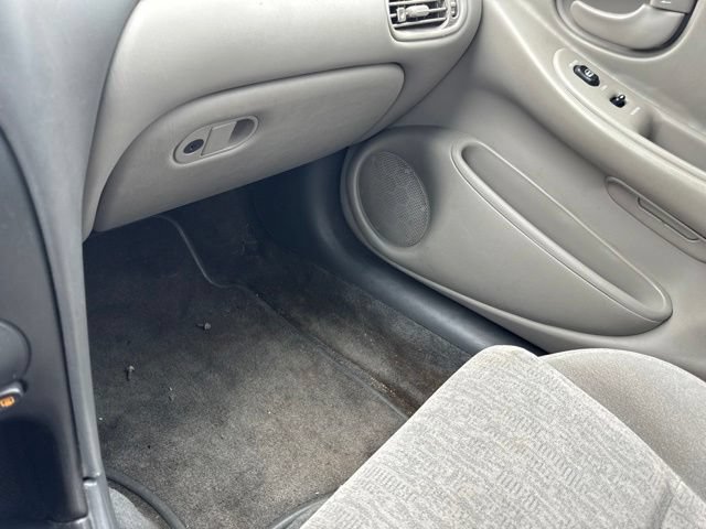 Used 2001 Oldsmobile Alero GL w/ Sun & Sound Pkg FWD image 21
