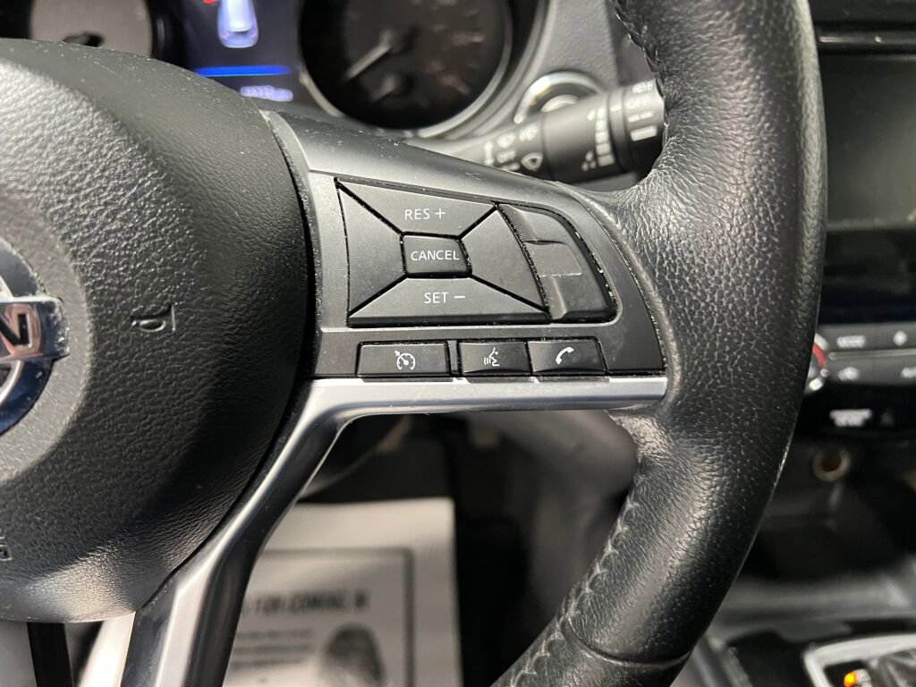 Used 2019 Nissan Rogue SV image 12