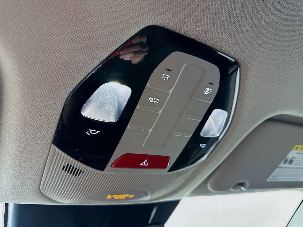 Used 2025 Kia K4 LXS image 28