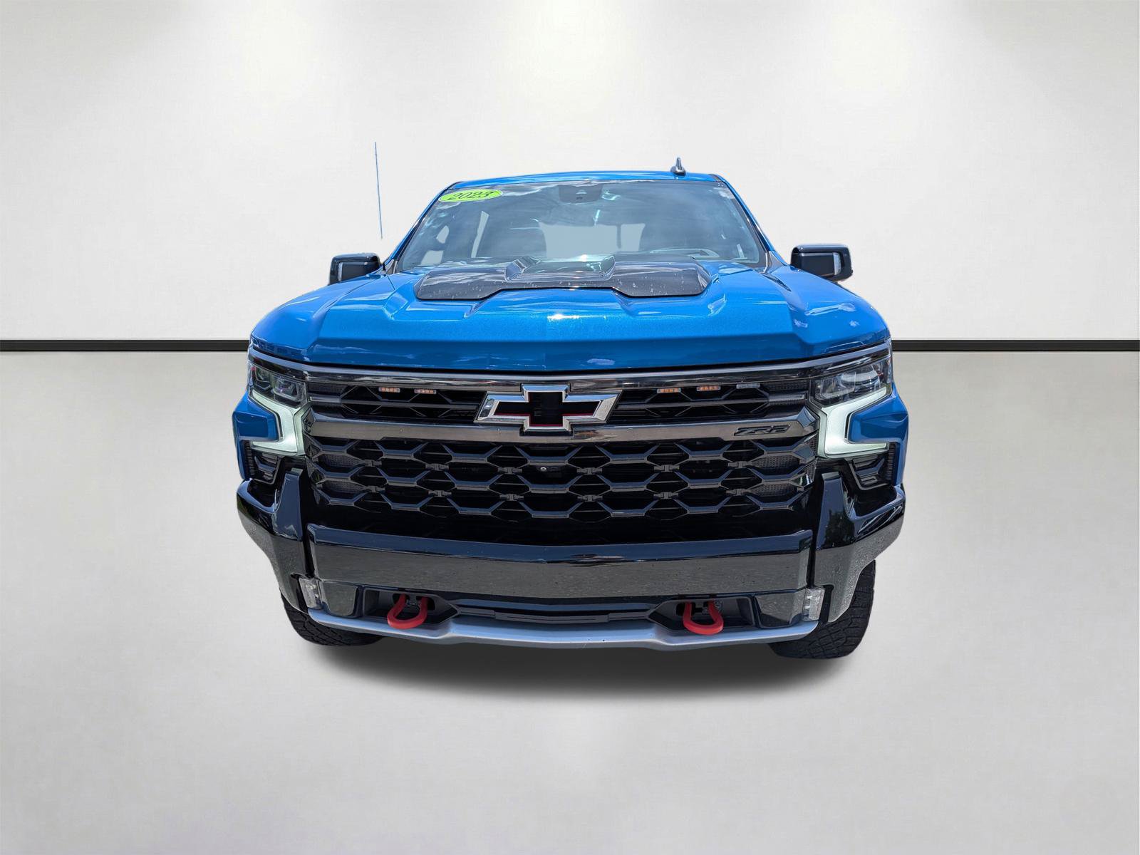 Used 2023 Chevrolet Silverado 1500 ZR2 w/ Technology Package AWD/4WD image 9