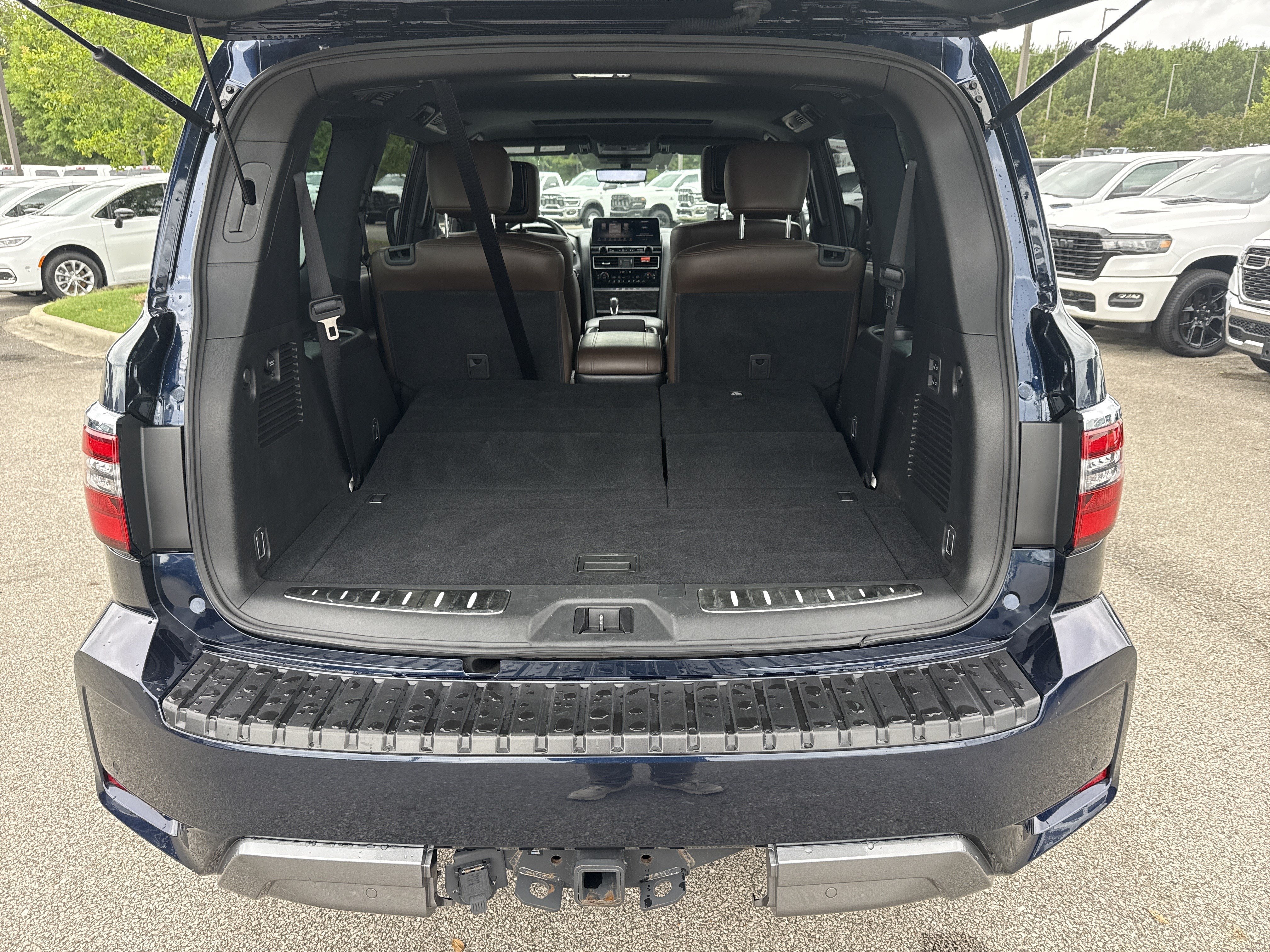 Used 2023 Nissan Armada Platinum w/ Captain's Chairs Package AWD/4WD image 20