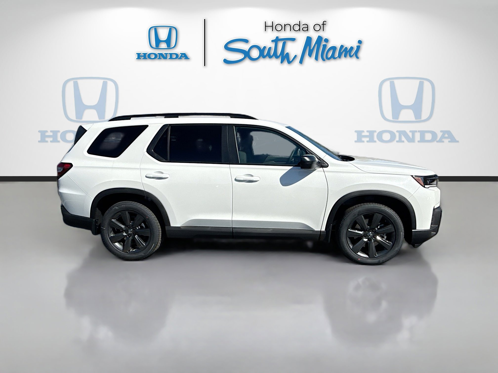 New 2026 Honda Pilot Sport image 8