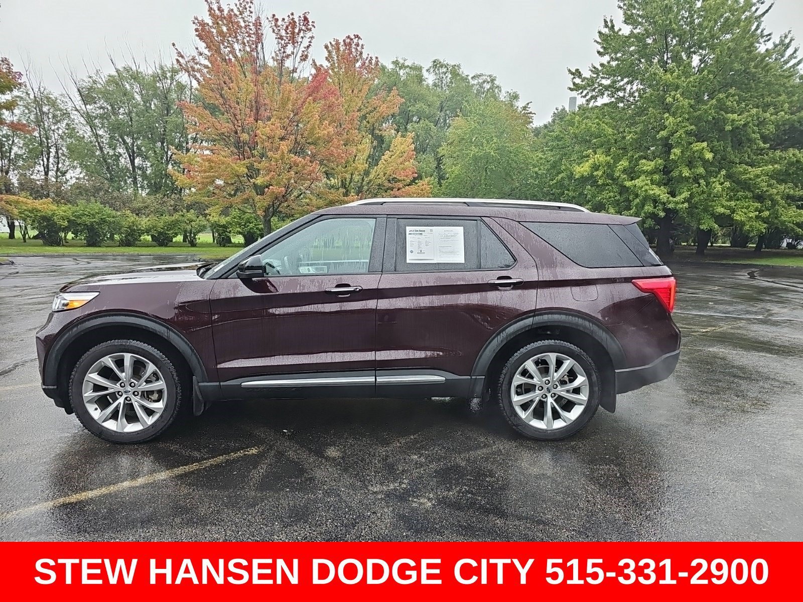 Used 2023 Ford Explorer Platinum w/ Technology Package AWD/4WD image 1