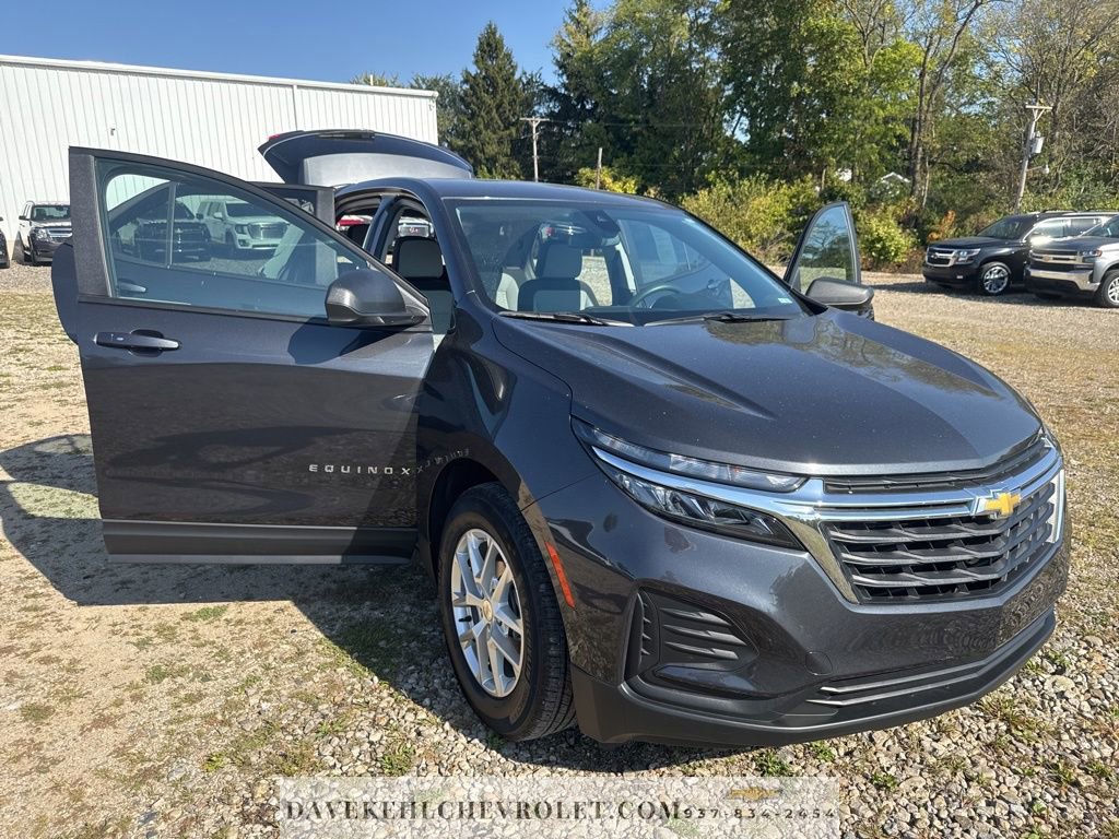 Used 2022 Chevrolet Equinox LS w/ LS Convenience Package image 36