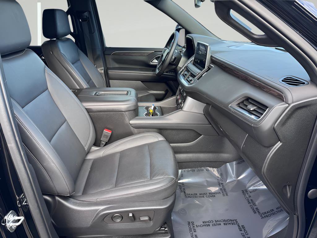 Used 2022 Chevrolet Tahoe LT w/ Luxury Package image 29