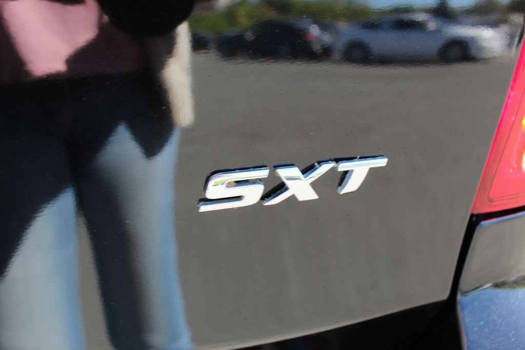 Used 2016 Dodge Grand Caravan SXT image 7