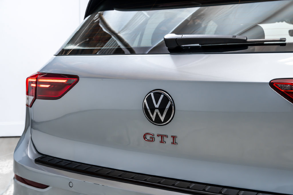 Used 2025 Volkswagen GTI Autobahn FWD image 13