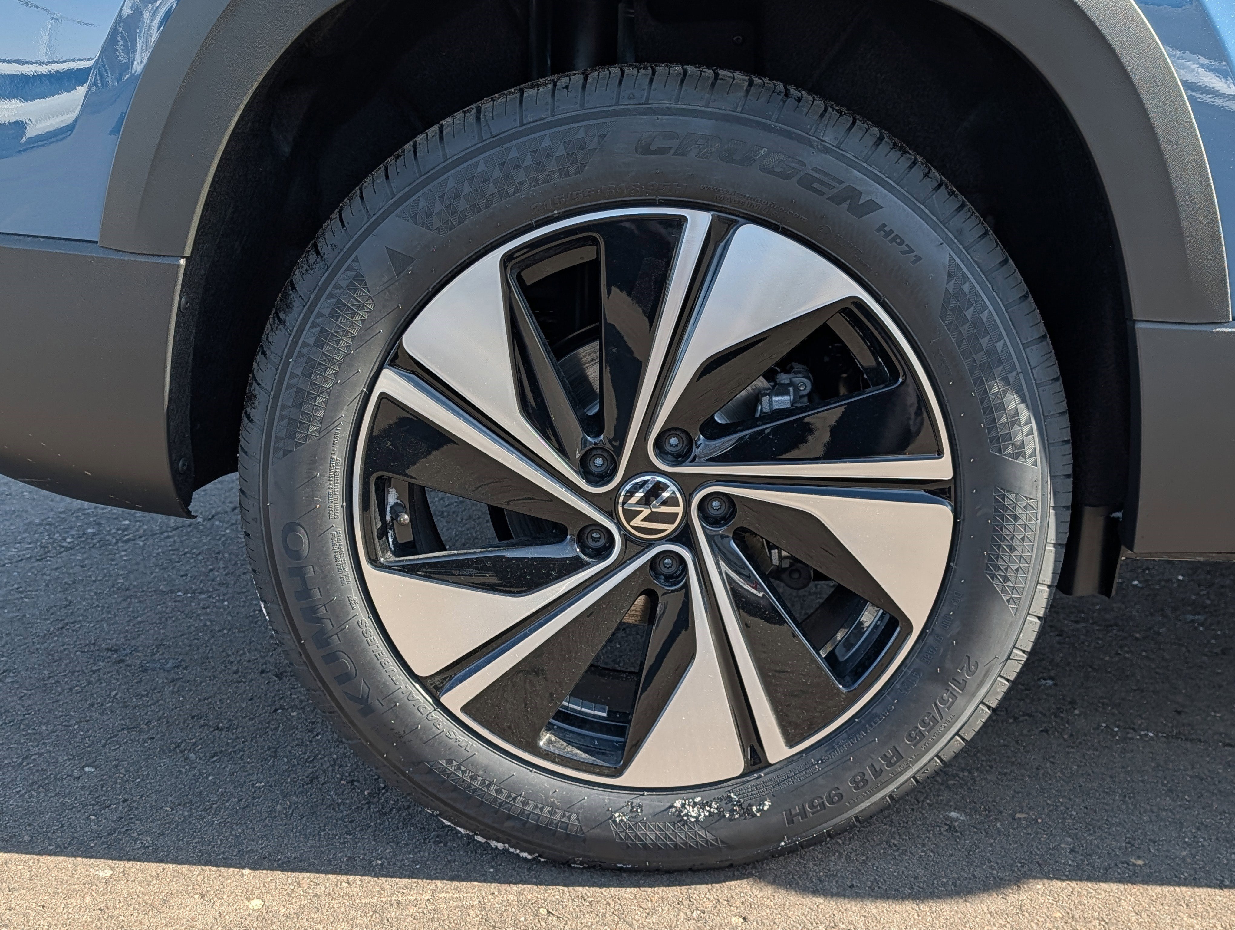 New 2026 Volkswagen Taos SE AWD/4WD image 5