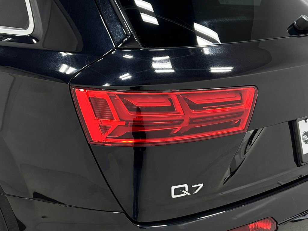Used 2018 Audi Q7 3.0T Prestige image 41