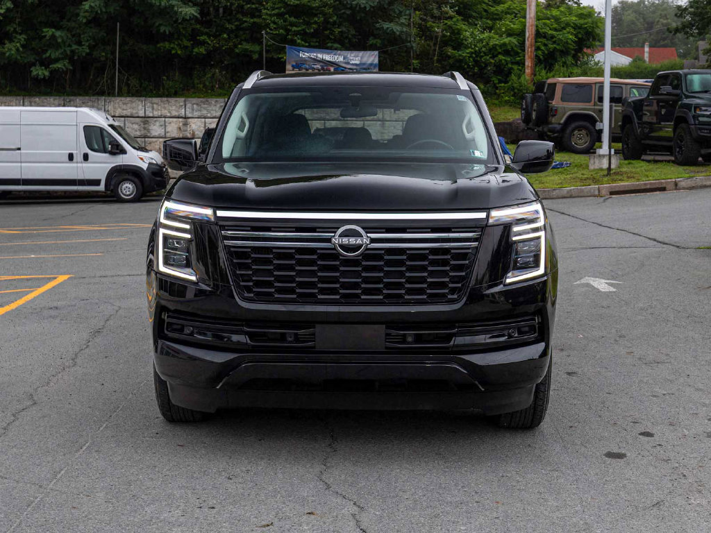 Used 2025 Nissan Armada SV AWD/4WD image 2