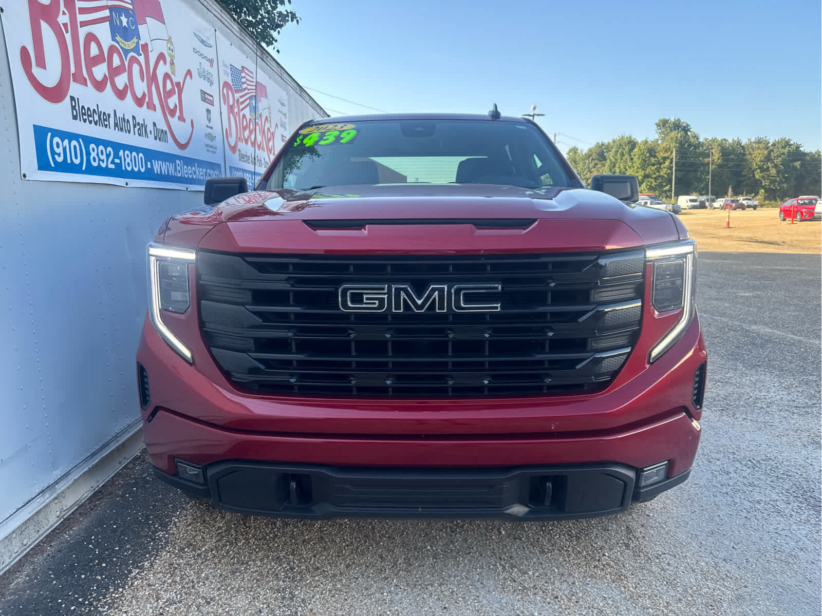 Used 2023 GMC Sierra 1500 Elevation AWD/4WD image 5