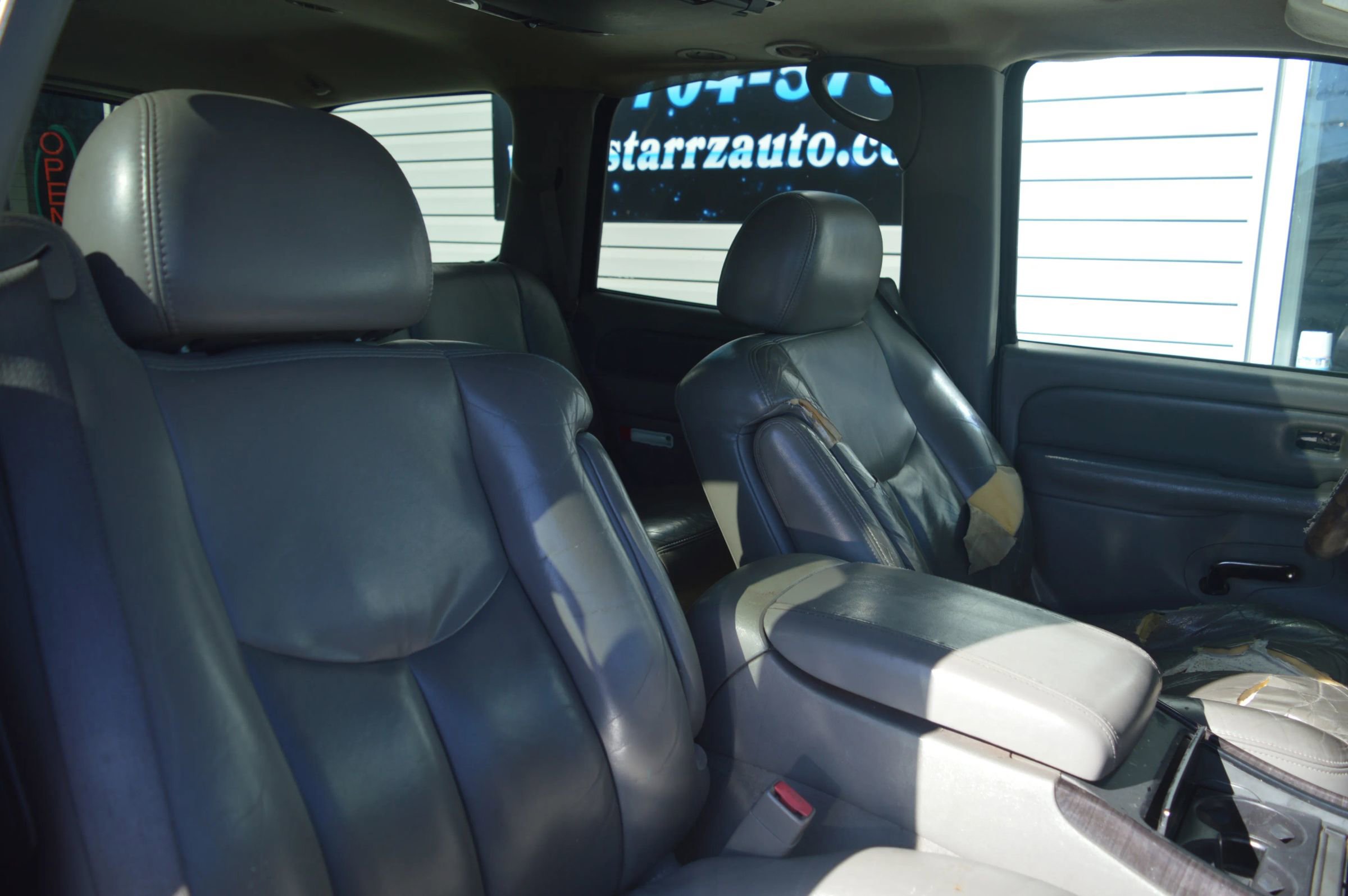 Used 2003 GMC Yukon Denali image 17