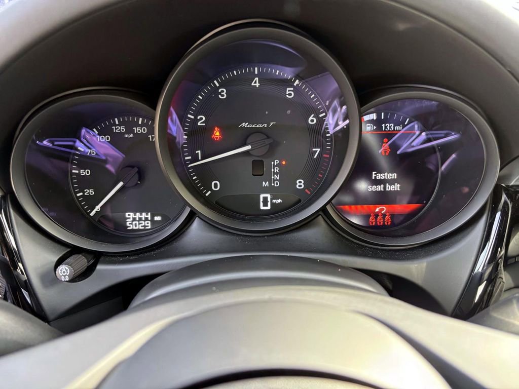 Used 2025 Porsche Macan Turbo image 31