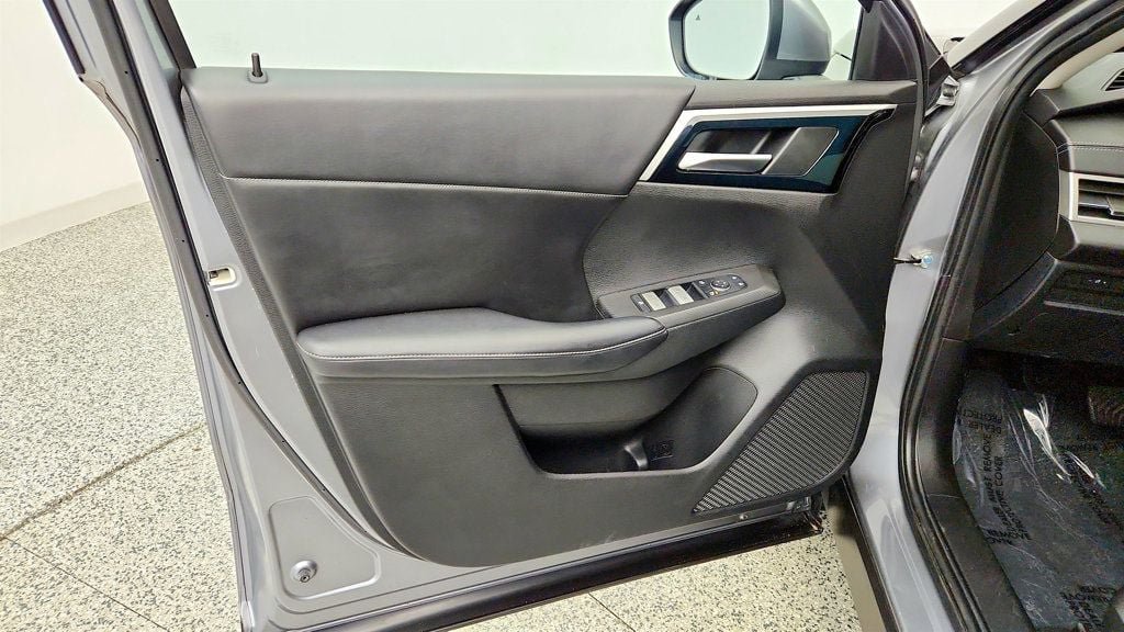 Used 2022 Mitsubishi Outlander SE AWD/4WD image 10