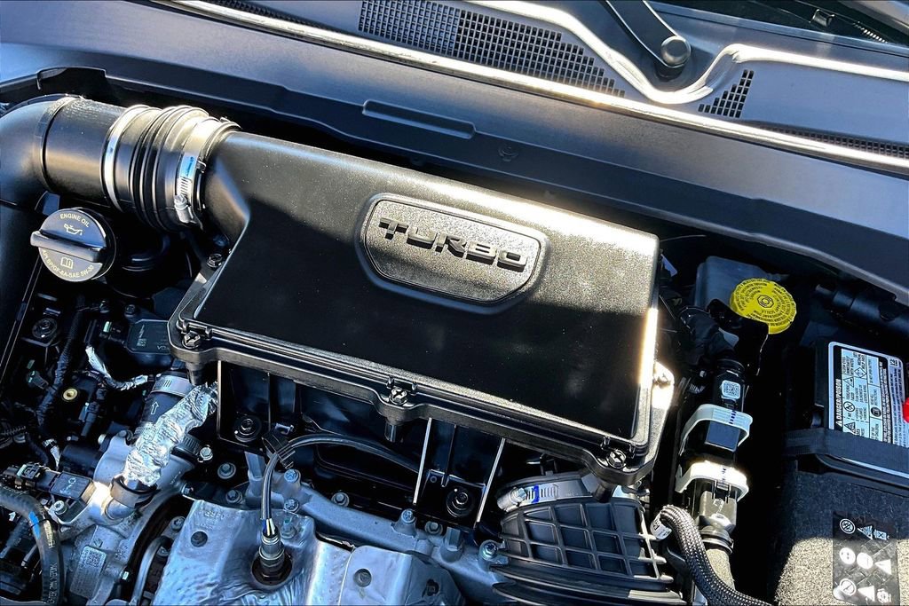 Used 2024 Jeep Compass Latitude image 34