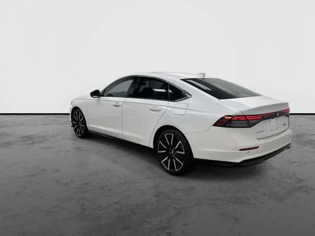 Used 2025 Honda Accord Touring image 9