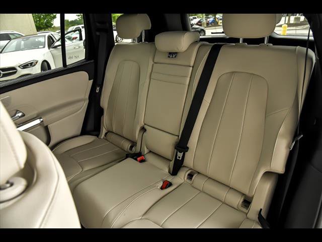 New 2025 Mercedes-Benz GLB 250 4MATIC image 12