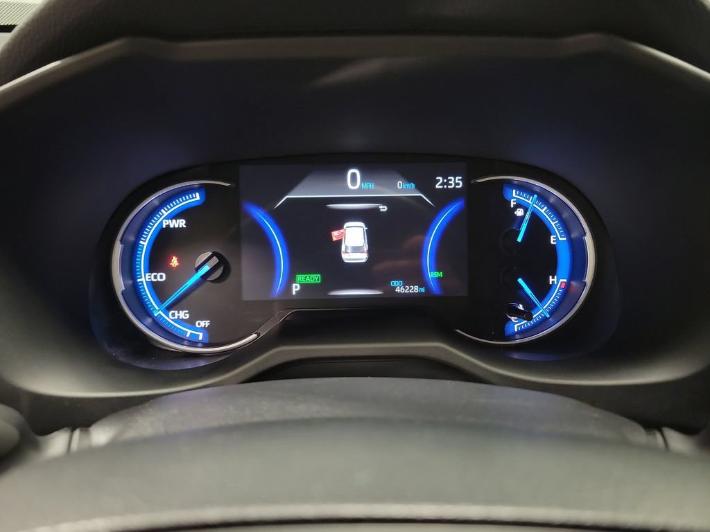 Used 2025 Toyota RAV4 XLE AWD/4WD image 27