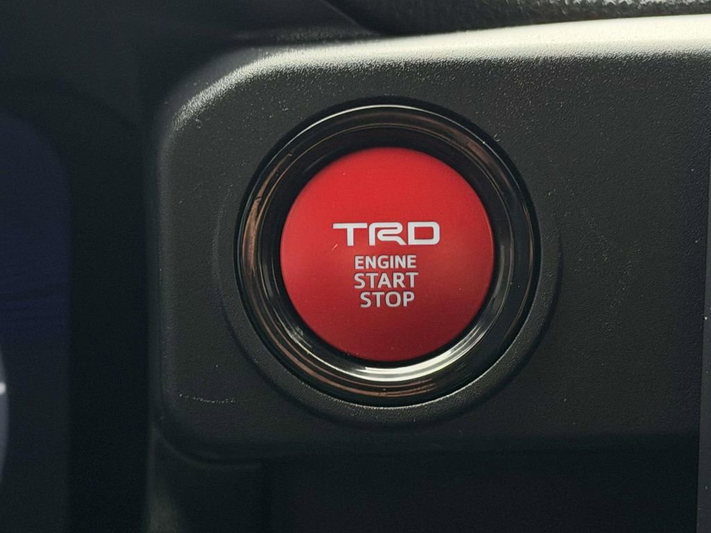 Used 2025 Toyota Tacoma TRD Sport image 8