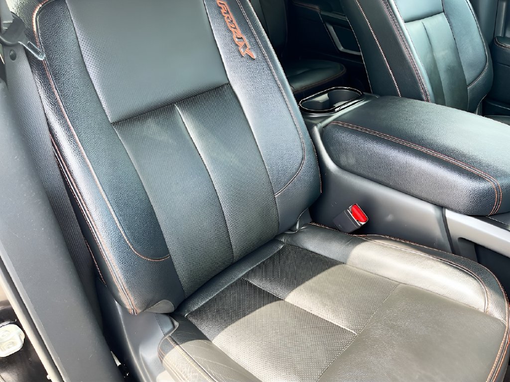 Used 2022 Nissan Titan PRO-4X w/ Pro-4x Convenience Package AWD/4WD image 29