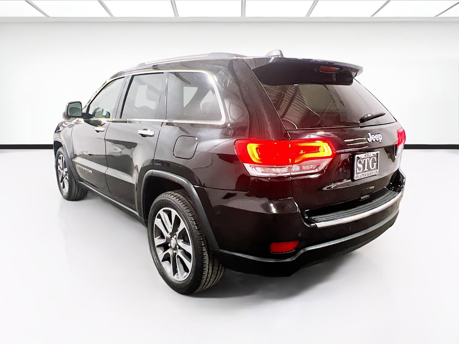 Used 2018 Jeep Grand Cherokee Limited image 6