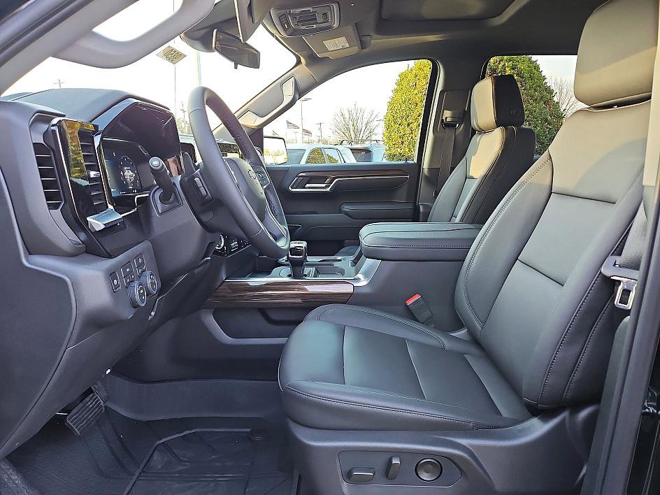 New 2026 Chevrolet Silverado 1500 RST w/ Convenience Package II AWD/4WD image 10