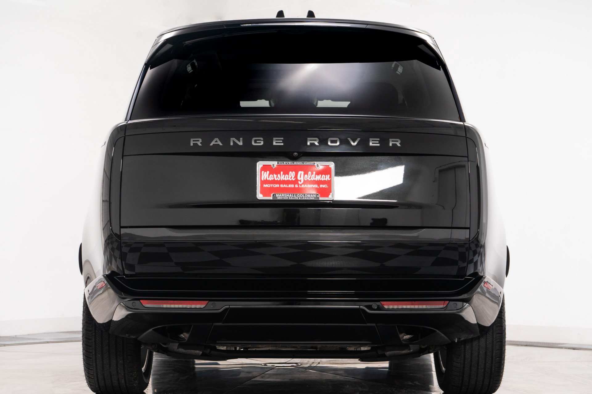Used 2024 Land Rover Range Rover SE AWD/4WD image 8