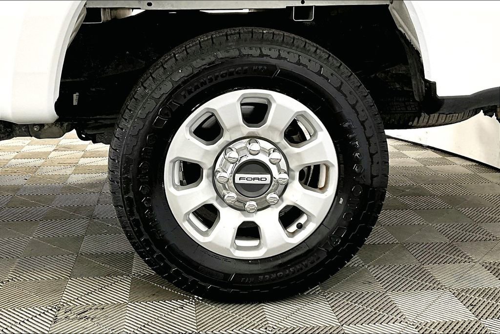 Used 2024 Ford F250 XLT image 8