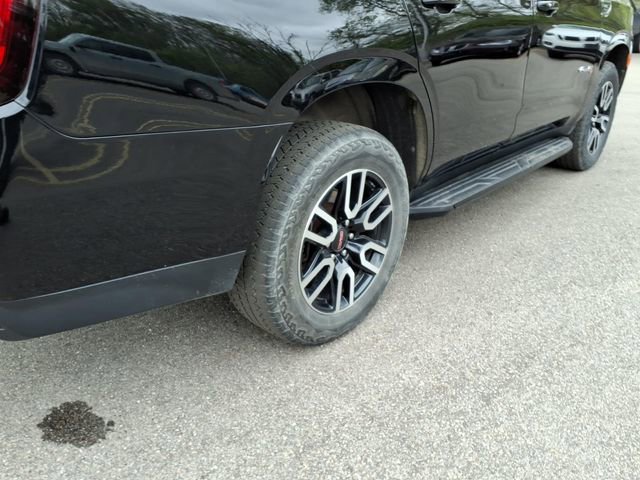 Used 2021 GMC Yukon AT4 w/ Rear Media and Nav Package AWD/4WD image 8
